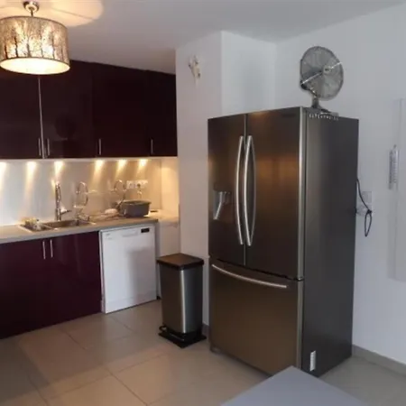 Apartmán T2 Neuve En Centre Ville Saint-Raphaël